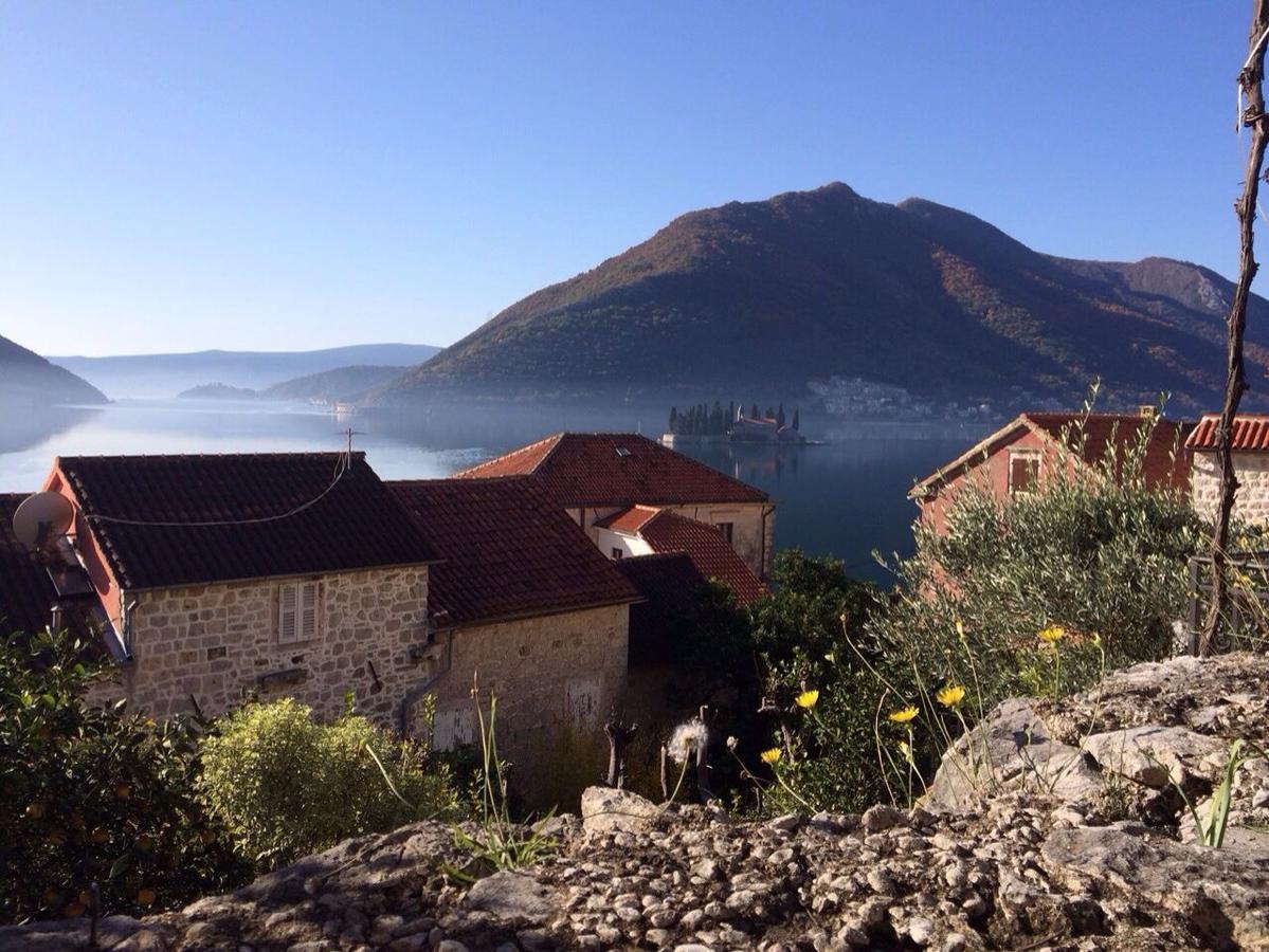 Be happy in Perast Appartement Buitenkant foto
