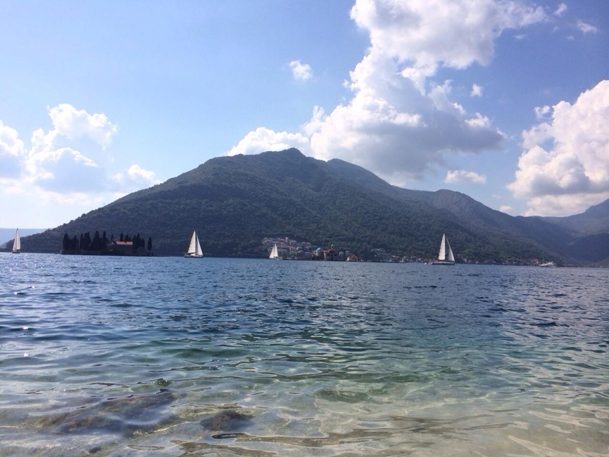 Be happy in Perast Appartement Buitenkant foto