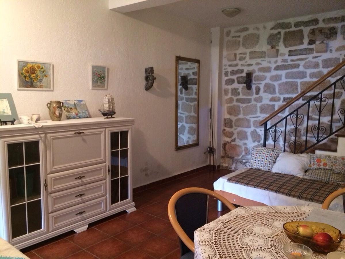Be happy in Perast Appartement Buitenkant foto