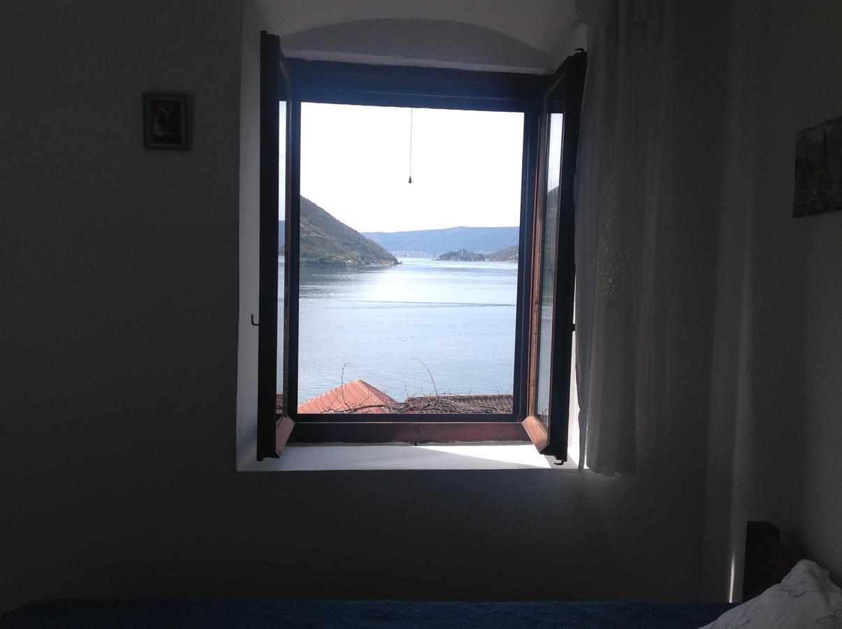 Be happy in Perast Appartement Buitenkant foto