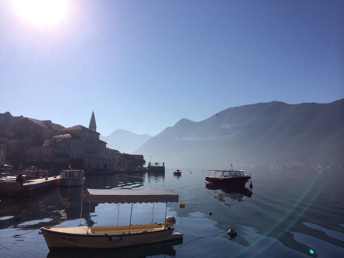 Be happy in Perast Appartement Buitenkant foto