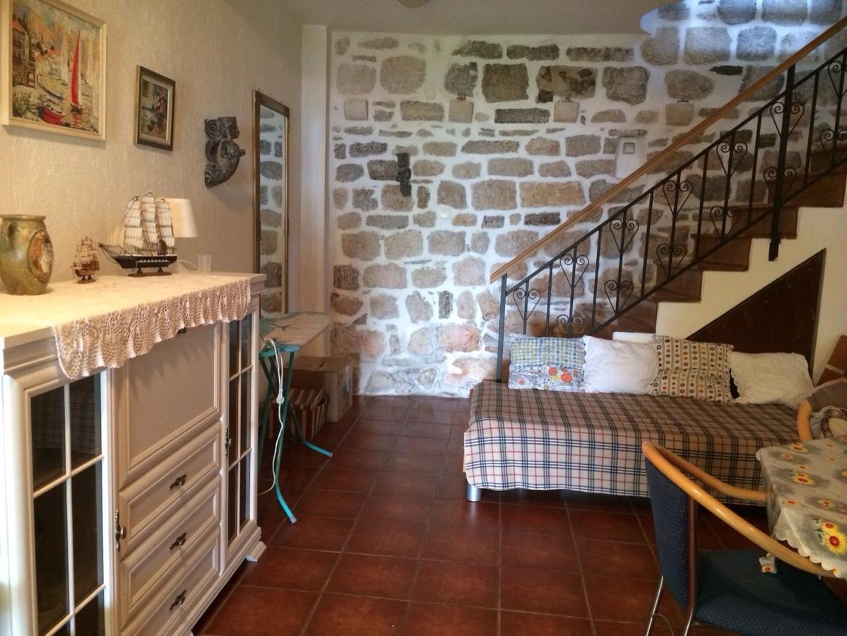 Be happy in Perast Appartement Buitenkant foto