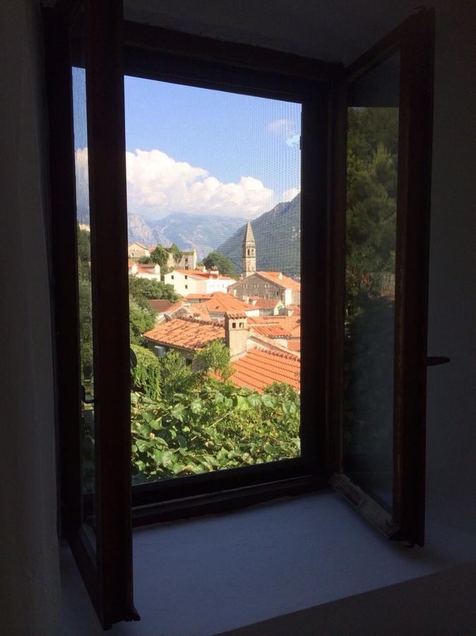 Be happy in Perast Appartement Buitenkant foto